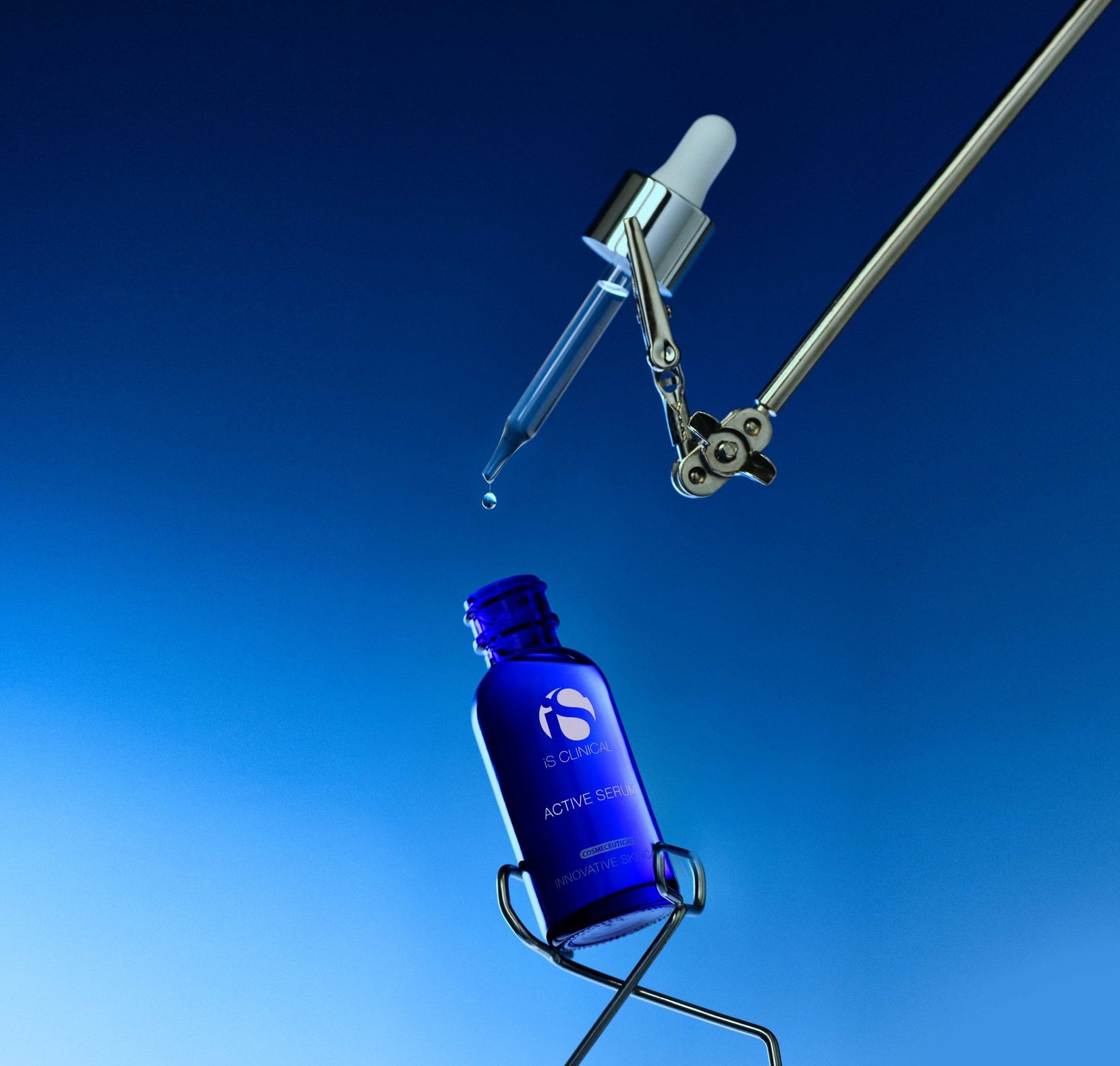 Active Serum - iS CLINICAL