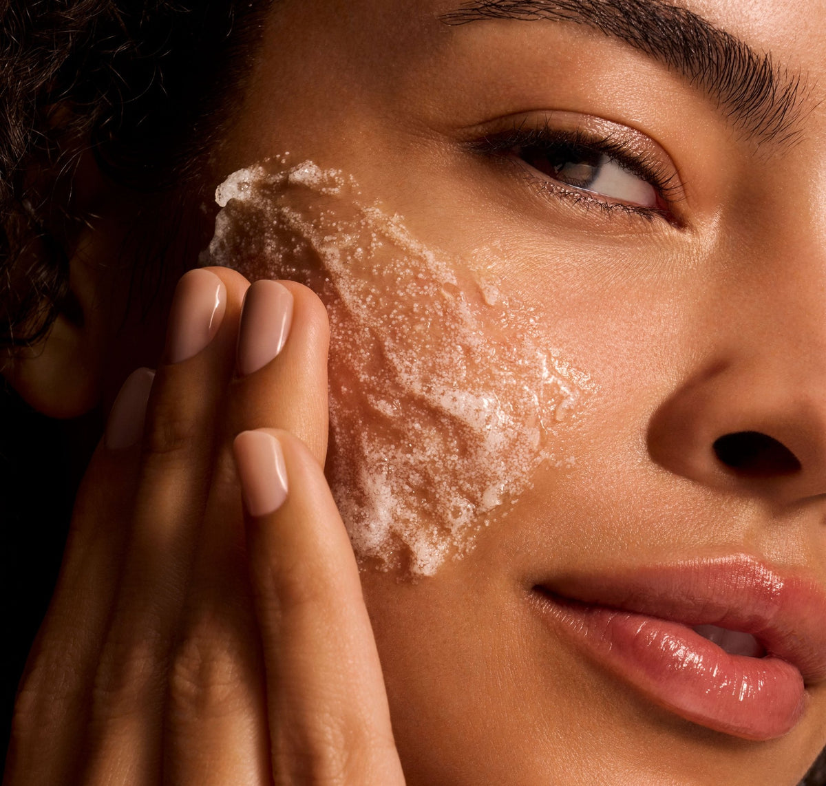 Cleansing Complex Polish - iS CLINICAL