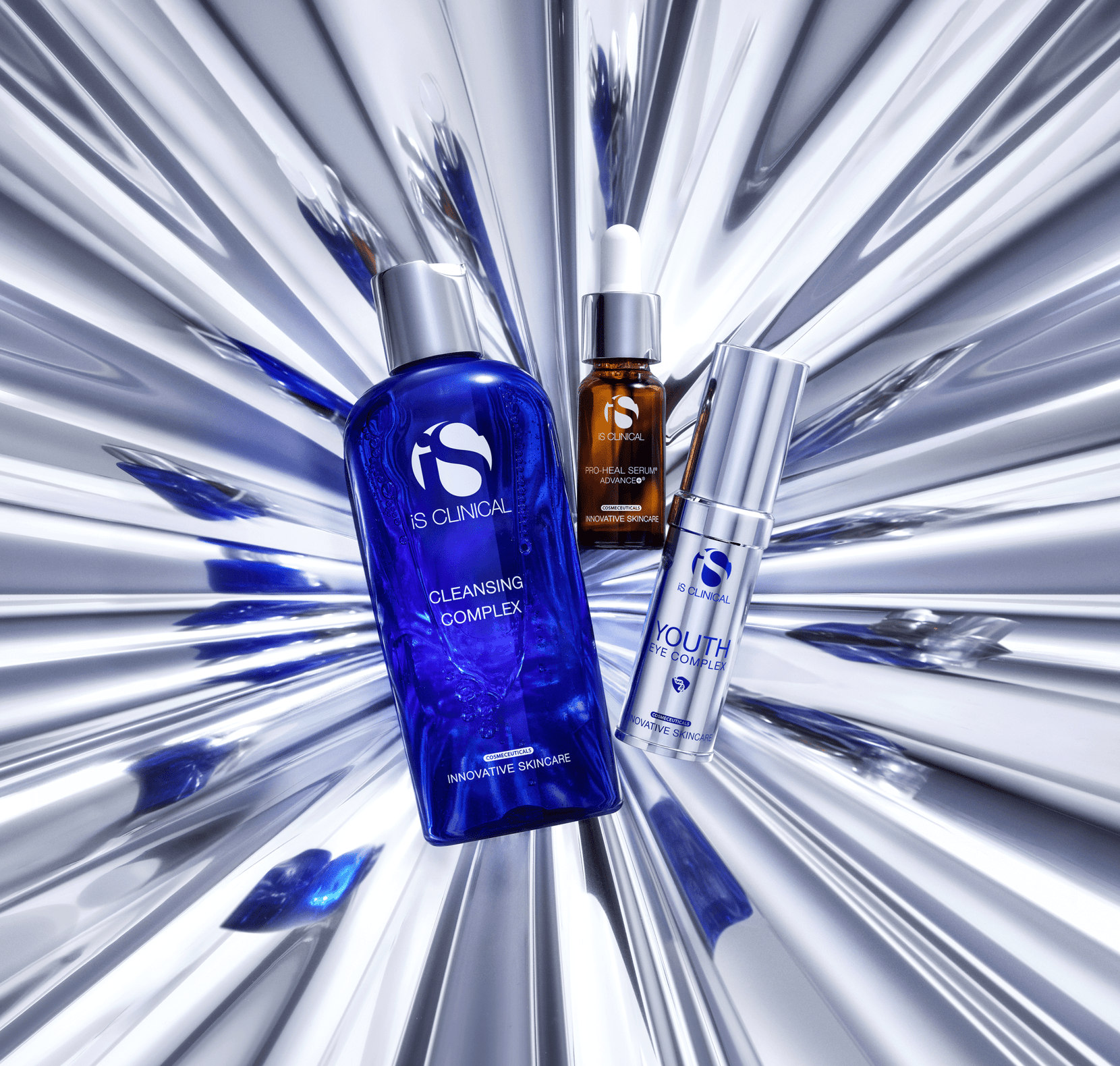 Smoothing Essentials Holiday Kit - iS CLINICAL